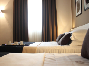 Stelle Hotel The Businest