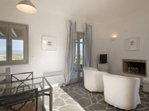Gorgeous Villa An Oasis For 8 People By Villarentalsgr