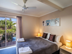 Pelican Beach Resort