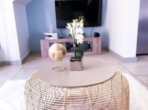 Luxury Apartments @ Summerset