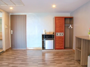 Dragon Beach Resort Jomtien Pattaya
