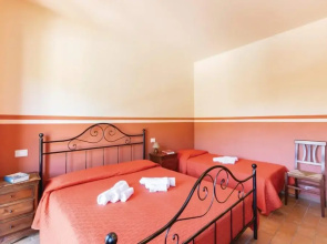 Apartment in Marche Near Urbino and Pool