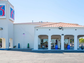 Motel 6 Round Rock, TX
