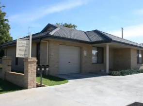 Breakaway Apartments