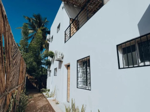 BaraBara Eat&Sleep - Eco Boutique Hotel