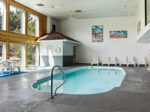 Rodeway Inn & Suites