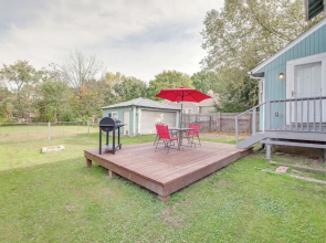 Welcoming Home in Youngstown w/ Private Backyard!