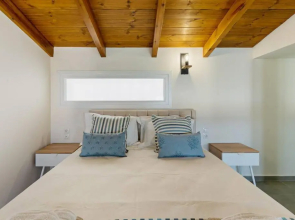 Sofia Suite, a seafront hideaway !