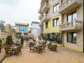 Аурия Круиз