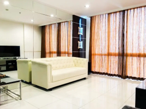 Exclusive 2BR The Via & The Vue Apartment Ciputra World By Travelio