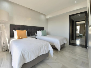 Suites Hotel Le Yacht