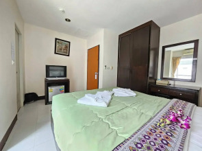 Patong Moon Inn Guesthouse