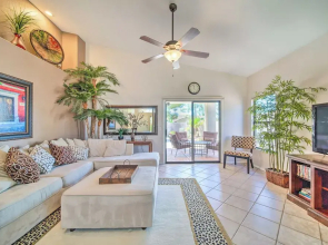 Bright Chandler Home w/ Hot Tub: Golf, Hike & Shop