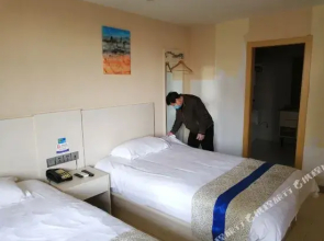 Chuang ejia Hotel (Shangrao Yisheng Square Pedestrian Street)