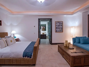 Comfortable 4 Bedroom Condo