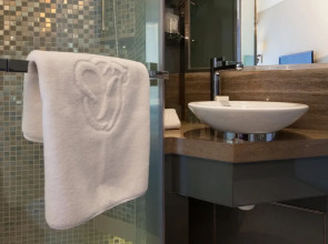 Weave Studios - Kowloon West