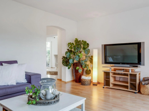 Enticing Holiday Home in Oldenburg with Garden near Sea