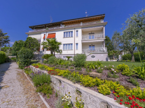 Maison Fleurie Apartments