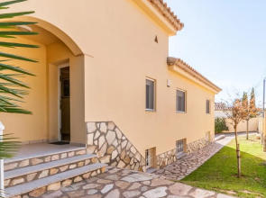 Spacious Holiday Home in L'escala With Private Pool
