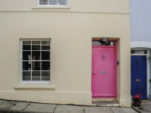 16 Courtenay Street
