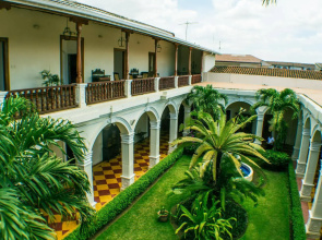 Hotel La Perla