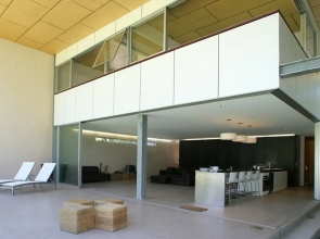 Dreamtime Beachfront Home