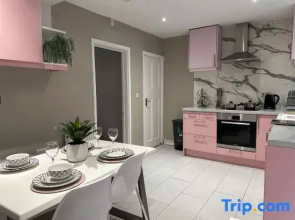 Spacious Central Apartment | Lace Market Sleeps 6
