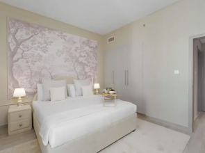 Maison Privee - Exquisite Living with Scenic Canal Vws on Yas Island