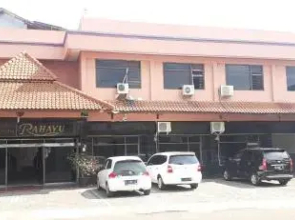 Capital O 2242 Hotel Rahayu