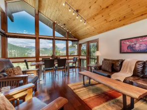Herondale Luxury Vacation  At Windcliff 3 Bedroom Home by RedAwning