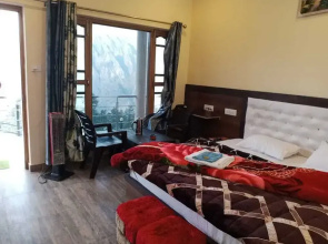 Pine Palace Homestay