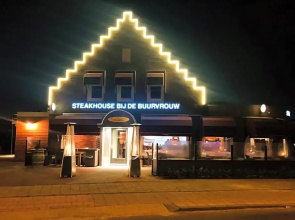 Slapen bij de Buurvrouw