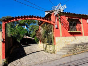 Hotel Calle Real
