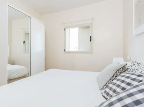 Spacious Duplex with Terrace 3-min From the Beach