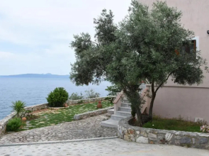 Artemis, Apt with Stunning view!