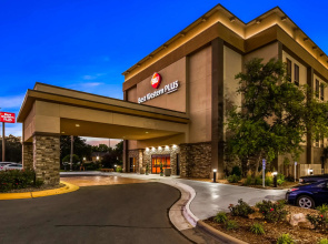 Best Western Plus Wichita West Airport Inn