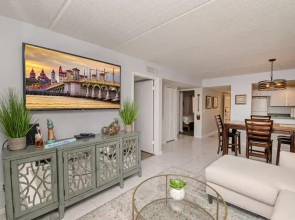 4205 Courtyard Villa 2nd Fl N