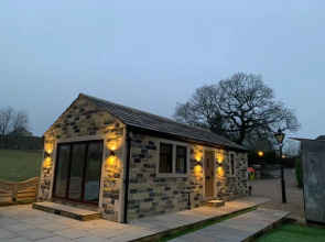 Brand new purpose built annex :- The Stables