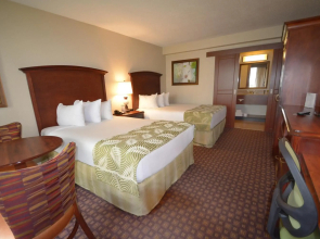 Rosen Inn, closest to Universal