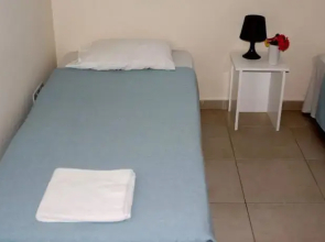 Alexandria Court Apartment No. 5