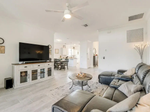 Coastal Home w/ Swim Spa & Lanai in Port Charlotte