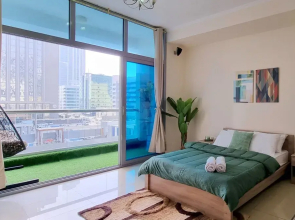 Nice Studio Balcony N Pool View Marina
