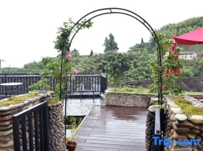 Yunhe Terrace Sit and Watch Yunqi Homestay