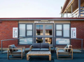 Cherry Blossom Motel