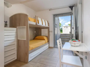 ORISTANO CAMERA ARANCIO max 3pers,BAGNO,USO CUCINA