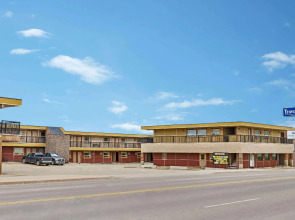 Coast Dawson Creek Hotel