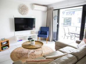 Tropical Getaway in 2 Bedroom Unit in 4 star Resort