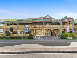 Bayswater Tweed Motel