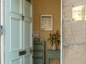 Peaseblossom House, a charming Grade II Listed Building, in a great location in Alnwick