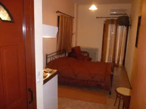 Vasiliki Tsironi Rooms